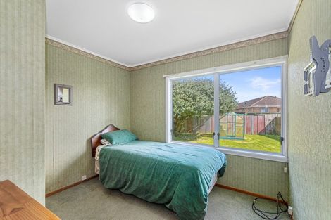 Photo of property in 3 Hughdene Place, Henderson, Auckland, 0610