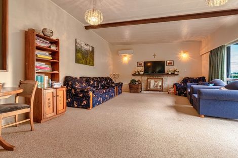 Photo of property in 169 Ringawhati Road, Otaki, 5583