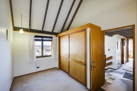 Photo of property in 34 Roslyn Road, Bluff Hill, Napier, 4110
