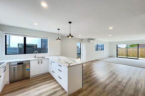 Photo of property in 39 Pipi Place, Levin, 5510