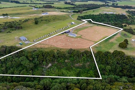 Photo of property in 117e Ruakokoputuna Road, Ruakokoputuna, Martinborough, 5781