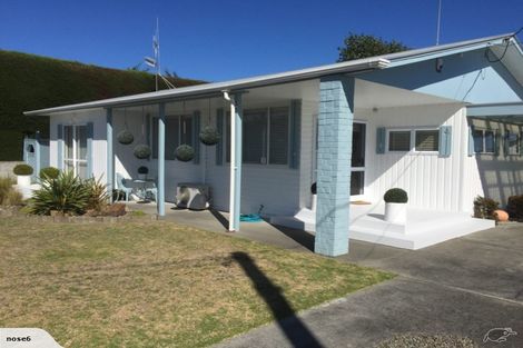 Photo of property in 4 Thomas Place, Foxton Beach, Foxton, 4815