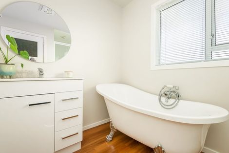 Photo of property in 5 Henry Wigram Drive, Wigram, Christchurch, 8042