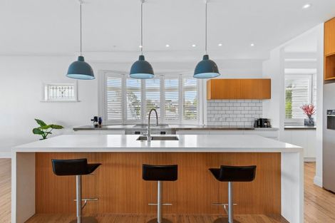 Photo of property in 1 Bangor Street, Point Chevalier, Auckland, 1022