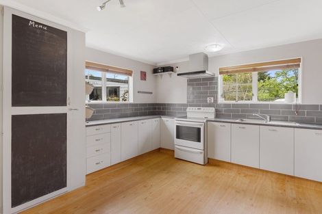 Photo of property in 178 Bridge Street, Bulls, 4818