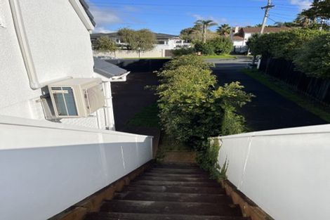 Photo of property in 274 Lake Road, Hauraki, Auckland, 0622