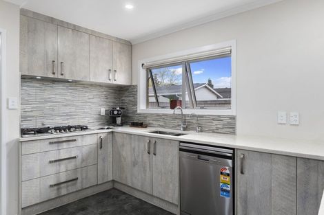 Photo of property in 2/15 Vivian Wilson Drive, Eastern Beach, Auckland, 2012