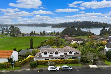 Photo of property in 150 Lake Crescent, Hamilton Lake, Hamilton, 3204