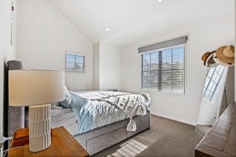 Photo of property in 11/19 Langana Avenue, Browns Bay, Auckland, 0630