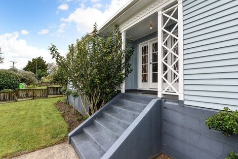 Photo of property in 95 Forest Lake Road, Forest Lake, Hamilton, 3200