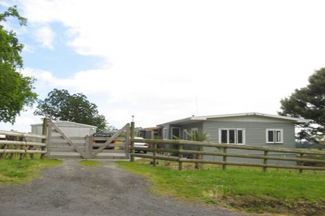 Photo of property in 36 Puke Road, Kumeu, 0891