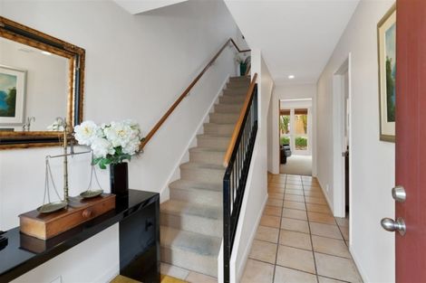 Photo of property in 31 Oakford Close, Riccarton, Christchurch, 8011