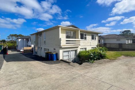Photo of property in 12 Thomas Avenue, Te Atatu Peninsula, Auckland, 0610