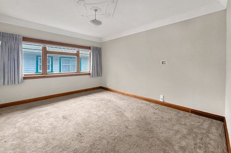 Photo of property in 73 Birmingham Street, Takaro, Palmerston North, 4412