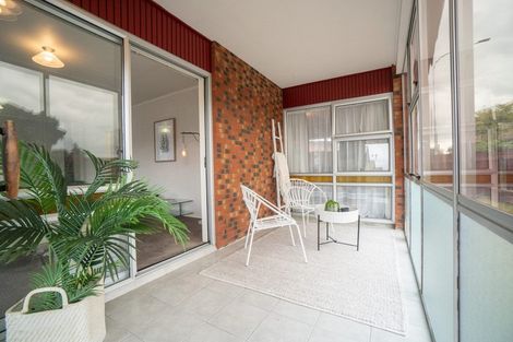 Photo of property in 24 Chelwood Street, Takaro, Palmerston North, 4412