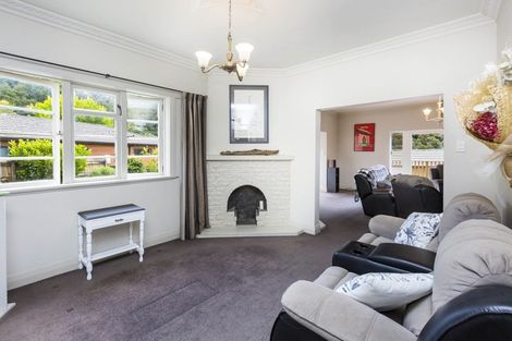 Photo of property in 81 Raukawa Street, Stokes Valley, Lower Hutt, 5019