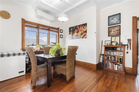 Photo of property in 2 Bowers Road, Glen Eden, Auckland, 0602