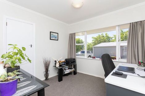 Photo of property in 25 Ries Street, Dannevirke, 4930