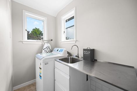 Photo of property in 106 Maeroa Road, Maeroa, Hamilton, 3200