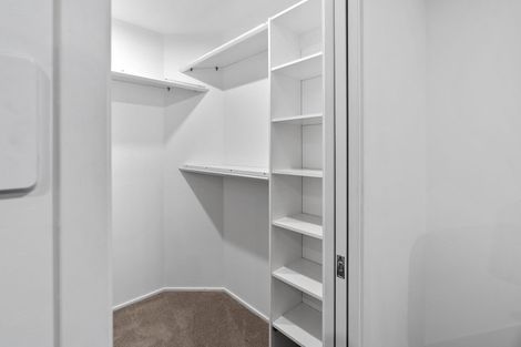 Photo of property in 4b/171 Hurstmere Road, Takapuna, Auckland, 0622