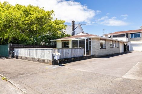 Photo of property in 57 Barrett Street, Westown, New Plymouth, 4310