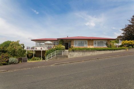 Photo of property in 6 Drummond Street, Dannevirke, 4930