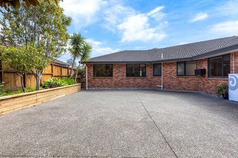 Photo of property in 54 Roy Maloney Drive, Henderson, Auckland, 0612