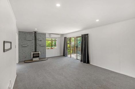 Photo of property in 354 Royal Road, Massey, Auckland, 0614