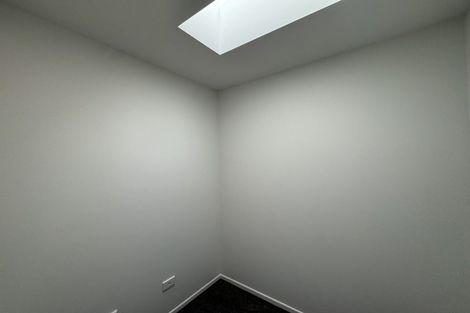 Photo of property in 2/17 Barneys Farm Road, Clendon Park, Auckland, 2103