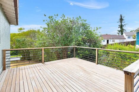 Photo of property in 19 Craigbank Avenue, New Lynn, Auckland, 0600