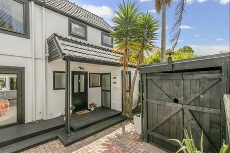 Photo of property in 17 Wimbledon Way, Remuera, Auckland, 1050