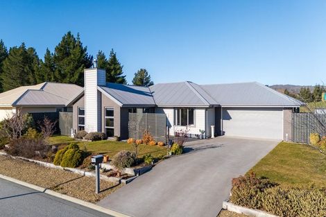 Photo of property in 8 Walker Place, Alexandra, 9320