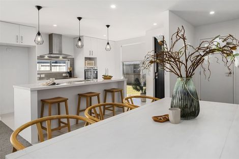 Photo of property in 42 Te Kio Crescent, Papamoa Beach, Papamoa, 3118