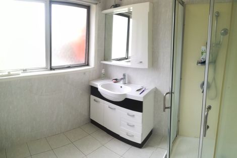 Photo of property in 4 Pettit Place, Manukau, Auckland, 2025