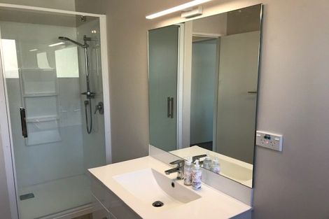 Photo of property in 1/41 Parkvale Road, Karori, Wellington, 6012