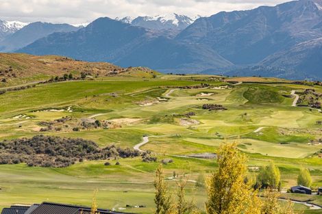 Photo of property in 33 Cappie Drive, Jacks Point, Queenstown, 9371