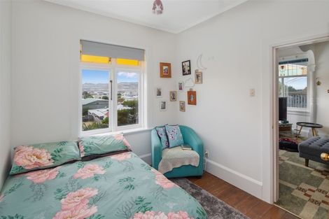 Photo of property in 176 Sutherland Road, Lyall Bay, Wellington, 6022