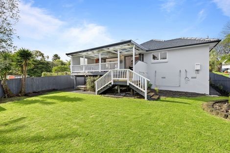Photo of property in 68 Paragon Avenue, Beach Haven, Auckland, 0626