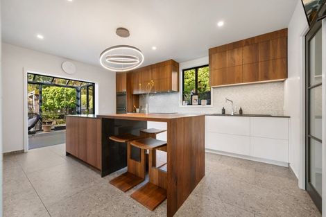 Photo of property in 8b Minaret Ridge, Wanaka, 9305