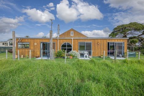 Photo of property in 11 Alcemene Lane, Baylys Beach, Dargaville, 0377