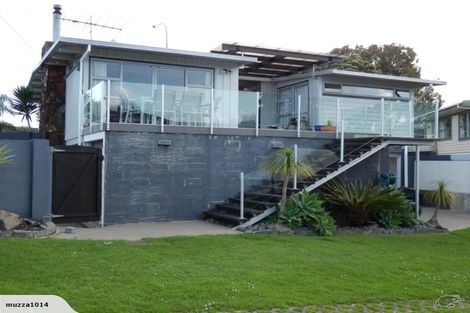 Photo of property in 413 East Coast Road, Mairangi Bay, Auckland, 0630