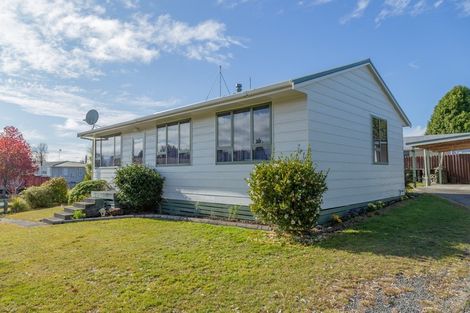 Photo of property in 17 Runuku Grove, Turangi, 3334