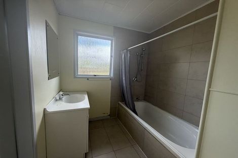 Photo of property in 12 Tango Place, Henderson, Auckland, 0610