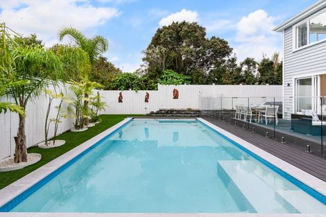 Photo of property in 32 Rahui Road, Greenhithe, Auckland, 0632
