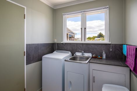 Photo of property in 38 Clutha Street, Alexandra, 9320