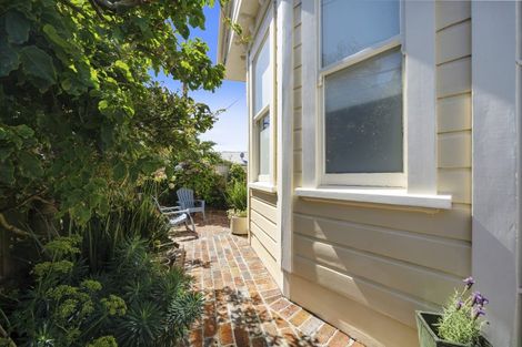 Photo of property in 133 Wallace Street, Mount Cook, Wellington, 6021