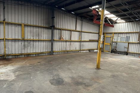 Photo of property in 2 Atiawa Street, Glen Avon, New Plymouth, 4312