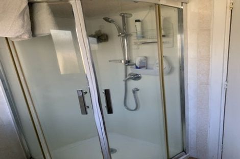 Photo of property in 521 East Coast Road, Murrays Bay, Auckland, 0630