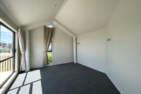 Photo of property in 32b Bayly Road, Moturoa, New Plymouth, 4310