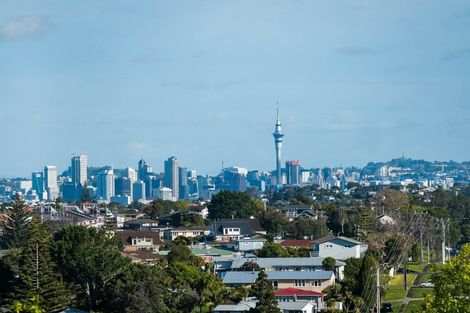 Photo of property in 16 Glendhu Road, Bayview, Auckland, 0629